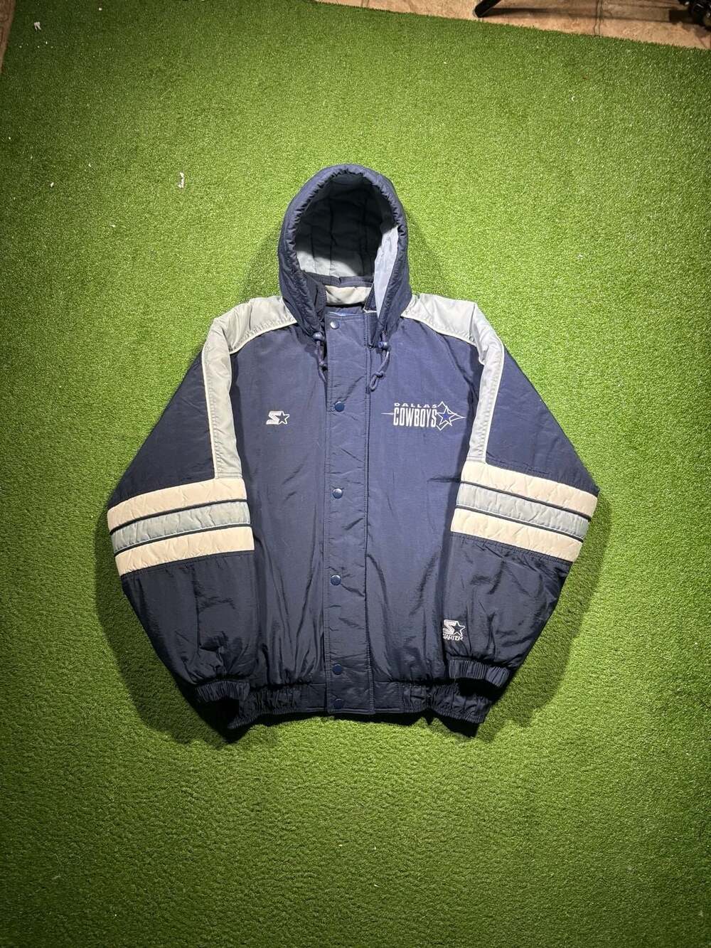 Vintage Starter Dallas Cowboys NFL Puffer Jacket Size Large